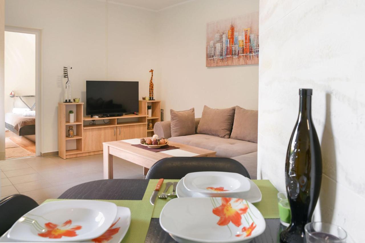 Centar Lux 3 Apartment Zrenjanin Exterior photo